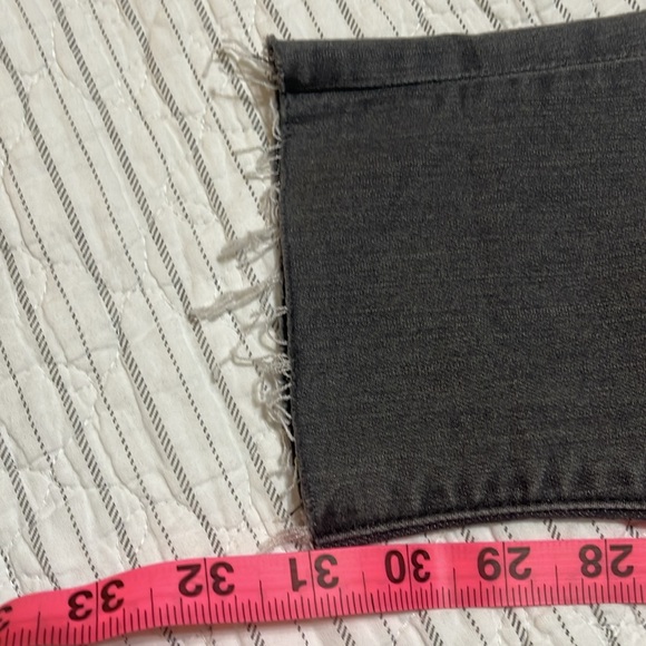 NWT Maurices Everflex Super Skinny High Rise Distressed Denim Jeans 10 Regular - Picture 11 of 11